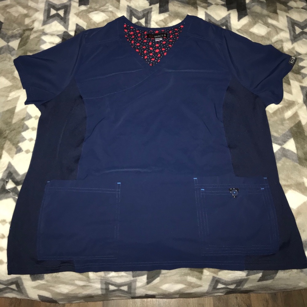 Scrub top